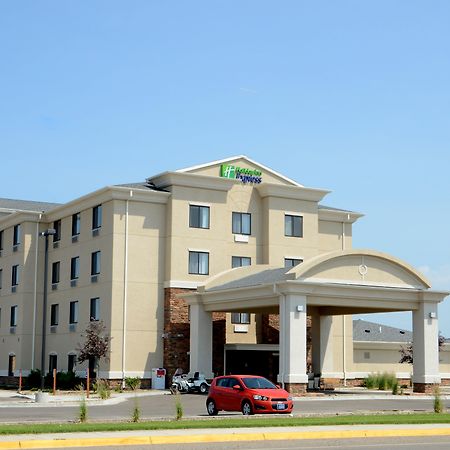 Holiday Inn Express & Suites Sidney By Ihg Exterior photo