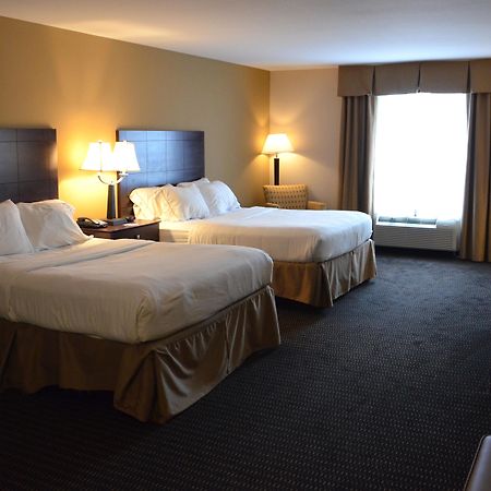 Holiday Inn Express & Suites Sidney By Ihg Exterior photo