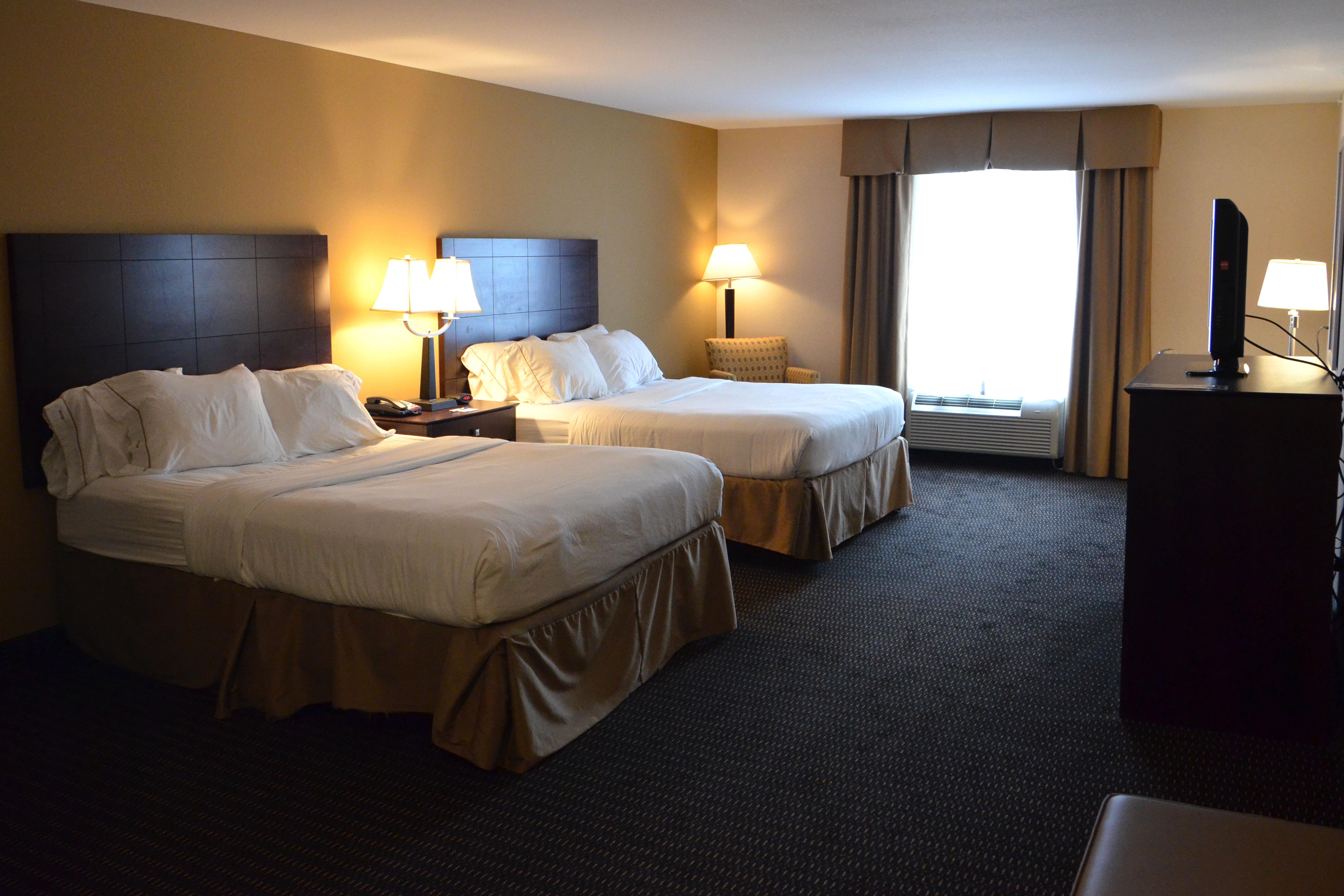 Holiday Inn Express & Suites Sidney By Ihg Exterior photo